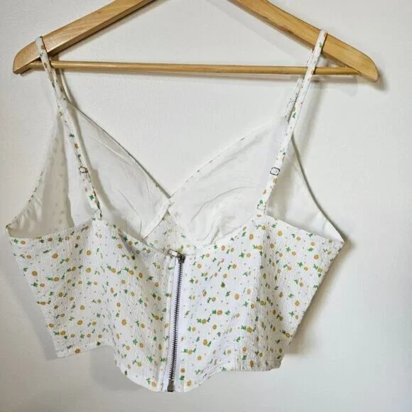 EUC LIKE NEW SHEIN DITSY FLORAL CROPPED BRALETTE TANK TOP SIZE LARGE - Picture 5 of 10